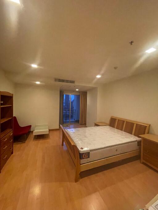 1 bed Condo in Nusasiri Grand Phra Khanong Sub District C017704