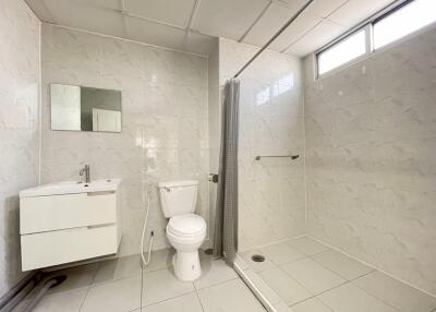 2 ห้องนอน, 2 ห้องน้ำ คอนโด ราคา ฿ 11,000,000