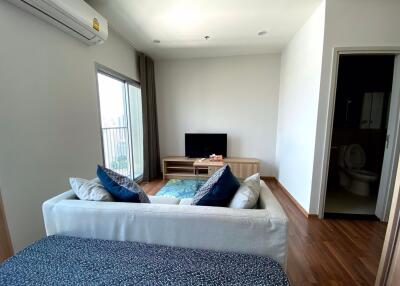 2 bed Condo in Noble Revolve Ratchada 2 Huai Khwang Sub District C017693