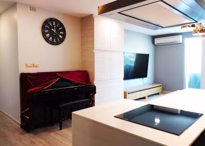 2 bed Condo in Centric Scene Phaholyothin 9 Phayathai District C017689