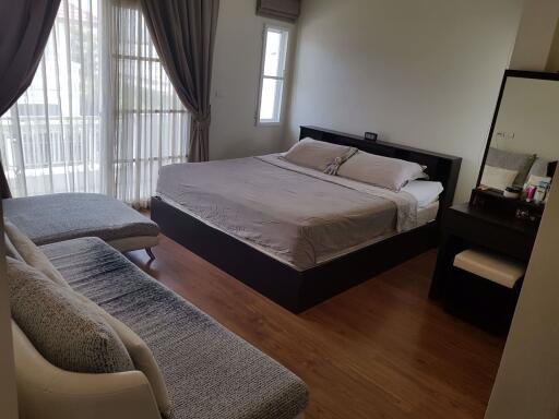 3 bed House in Centro Sukhumvit 113 Pak Nam Sub District H017635