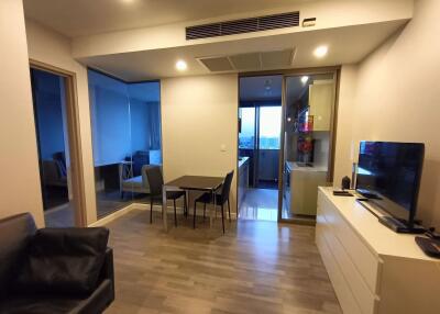 1 bed Condo in The Room Rama 4 Pathum Wan District C017582