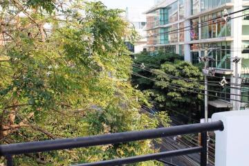 2 bed Condo in Prime Mansion Promsri Khlong Tan Nuea Sub District C017580