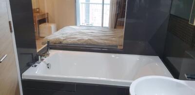 1 bed Condo in Rhythm Sukhumvit Phra Khanong Sub District C017579