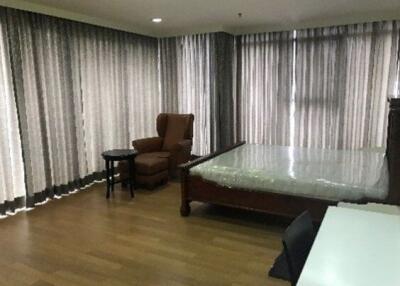 2 bed Duplex in New House Pathum Wan District D017578