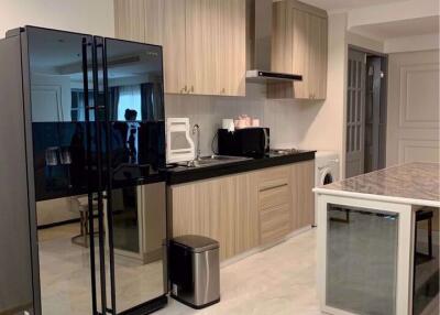 3 bed Condo in Noble Remix Khlongtan Sub District C017573