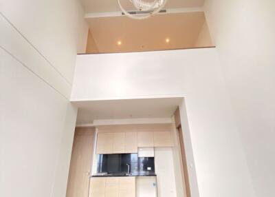 2 bed Duplex in Park Origin Phromphong Khlongtan Sub District D017565