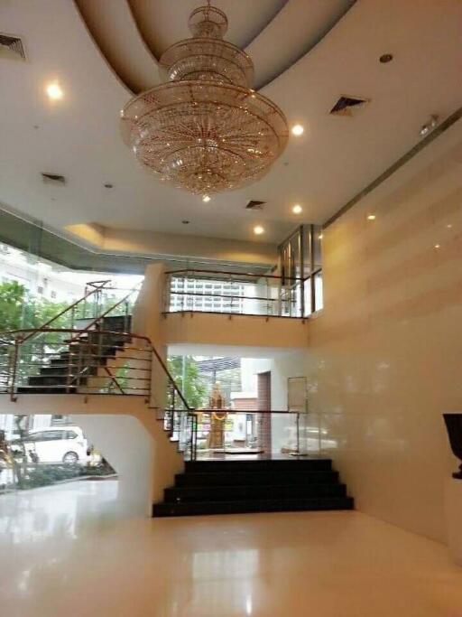 2 bed Condo in CitiSmart Sukhumvit 18 Khlongtoei Sub District C017555