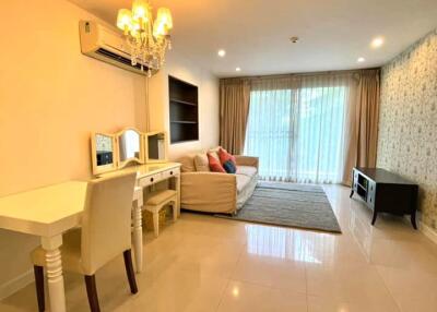 2 bed Condo in The Clover Khlong Tan Nuea Sub District C017533