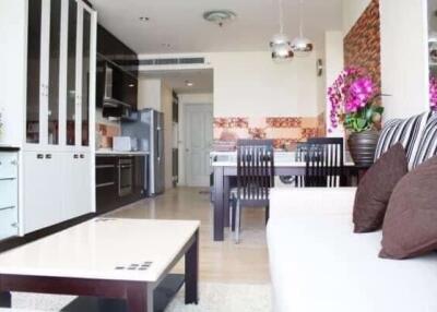 2 bed Condo in Baan Sathorn Chaopraya Khlong Ton Sai Sub District C017515