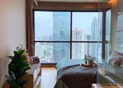 2 bed Condo in The Address Sathorn Silom Sub District C017505