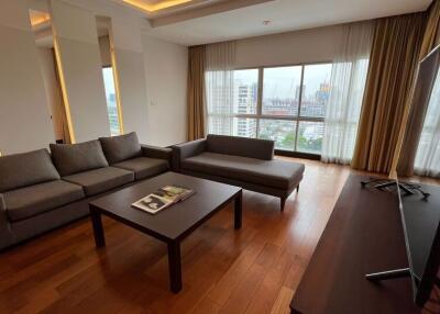 4 bed Condo in Royal Residence Park Lumphini Sub District C017503