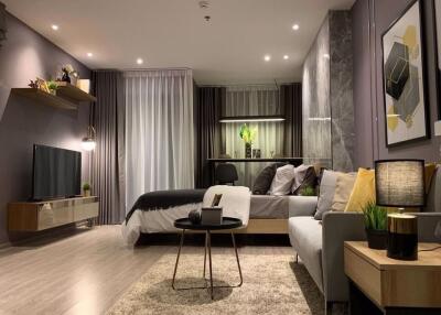 Studio bed Condo in RHYTHM Ekkamai Khlong Tan Nuea Sub District C017494