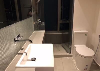 2 ห้องนอน, 1 ห้องน้ำ คอนโด ราคา ฿ 55,000/เดือน