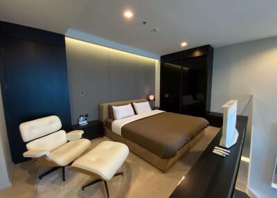 1 bed Duplex in Rhythm Sukhumvit 44 Phra Khanong Sub District D017487