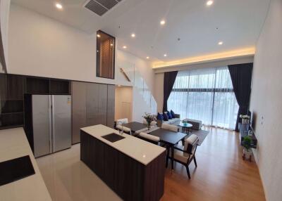 3 bed Duplex in Siamese Exclusive Sukhumvit 31 Khlong Toei Nuea Sub District D017480