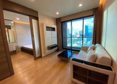 1 bed Condo in The Address Sathorn Silom Sub District C017477