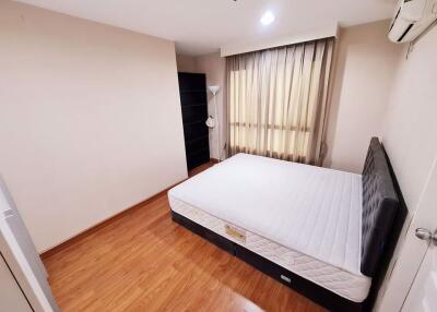 2 bed Condo in Belle Grand Rama 9 Huai Khwang Sub District C017476