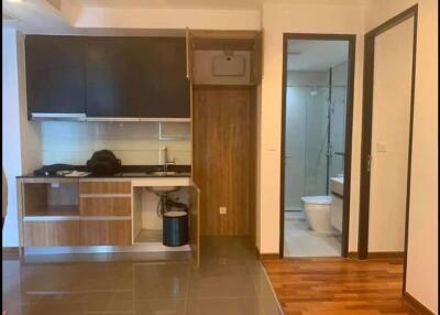 2 bed Condo in Wish Signature Midtown Siam Thanonphayathai Sub District C017441