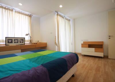 2 bed Condo in S9 Apartment Sathorn Yan Nawa Sub District C017416