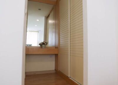 2 bed Condo in S9 Apartment Sathorn Yan Nawa Sub District C017416