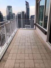 3 bed Condo in Baan Siri 24 Khlongtan Sub District C017413