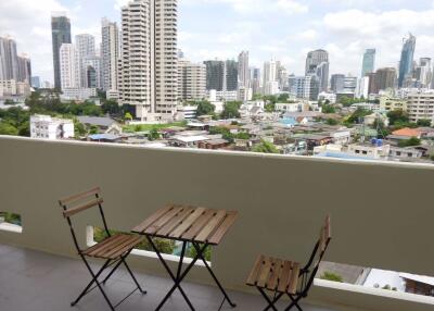 2 bed Condo in Baan Sukhumvit 36 Khlongtan Sub District C017392