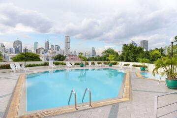 2 bed Condo in Baan Sukhumvit 36 Khlongtan Sub District C017392