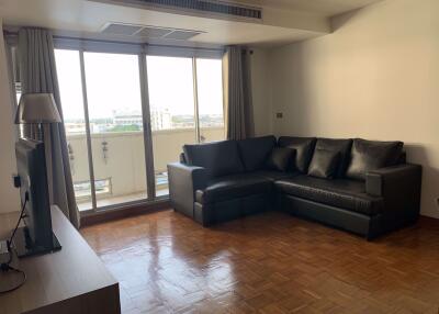 2 bed Condo in Baan Sukhumvit 36 Khlongtan Sub District C017391