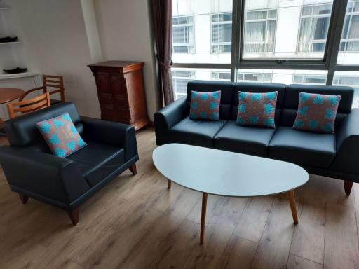 2 bed Condo in Asoke Place Khlong Toei Nuea Sub District C017384