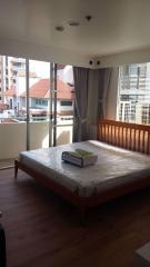 2 bed Condo in Asoke Place Khlong Toei Nuea Sub District C017384