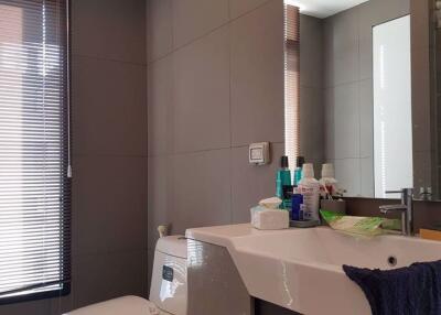 1 bed Condo in Movenpick Residences Ekkamai Bangkok Khlong Tan Nuea Sub District C017380