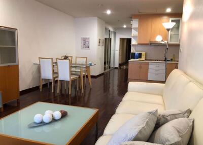 2 bed Condo in Elephant Tower Chatuchak District C017375