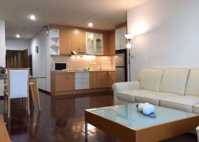 2 bed Condo in Elephant Tower Chatuchak District C017375