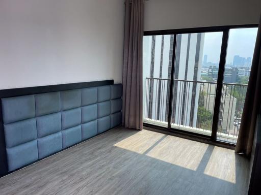 2 bed Condo in Noble Reform Samsennai Sub District C017352