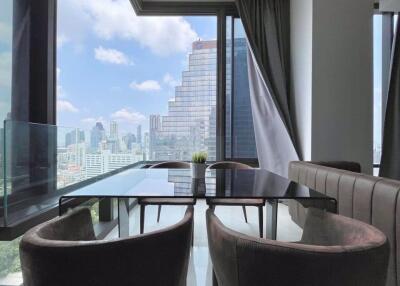 2 bed Condo in Ashton Silom Suriyawong Sub District C017351