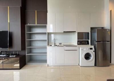 2 bed Condo in Ashton Silom Suriyawong Sub District C017351