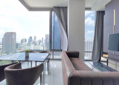 2 bed Condo in Ashton Silom Suriyawong Sub District C017351