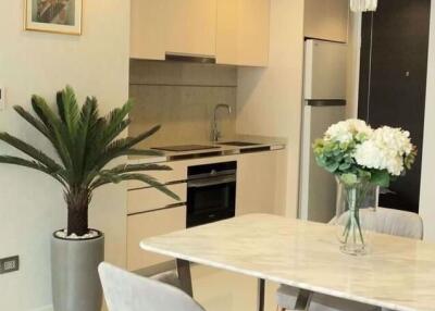 1 bed Condo in The Bangkok Sathorn Yan Nawa Sub District C017350