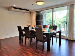 3 bed Condo in Sathorn Gallery Residences Bang Rak District C017321