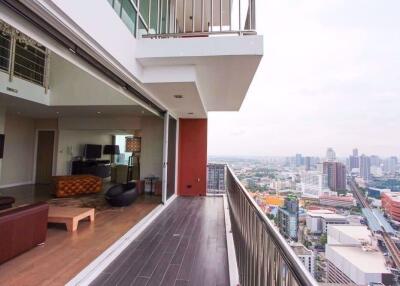 4 bed Penthouse in Fullerton Sukhumvit Khlongtoei Sub District P017298