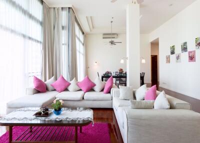 4 bed Penthouse in Sathorn Gallery Residences Bang Rak District P017253