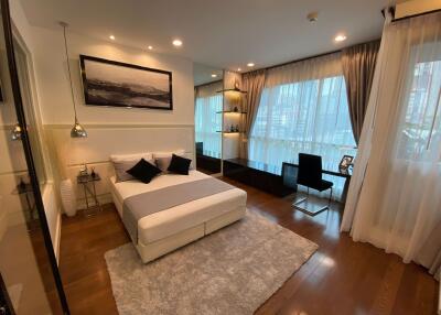 1 bed Condo in The Address Chidlom Lumphini Sub District C017237