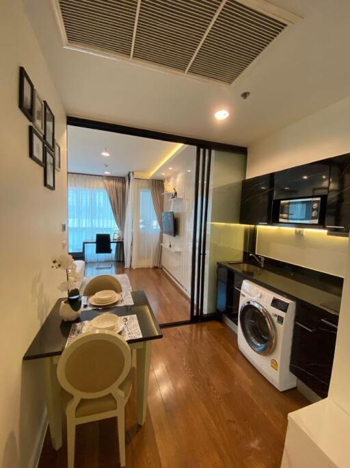 1 bed Condo in The Address Chidlom Lumphini Sub District C017237