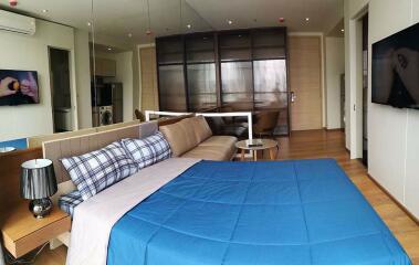 Studio bed Condo in Park Origin Phromphong Khlongtan Sub District C017235