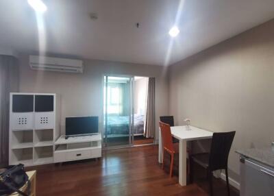 1 bed Condo in Belle Grand Rama 9 Huai Khwang Sub District C017234