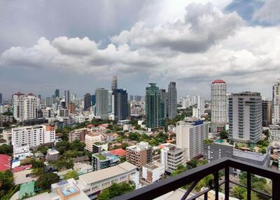 1 bed Condo in The Crest Sukhumvit 34 Khlongtan Sub District C017218