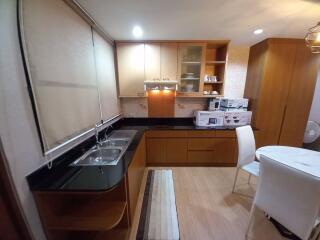 2 bed Condo in Baan Chan Khlong Tan Nuea Sub District C017208