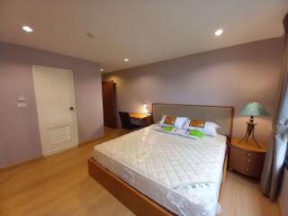 2 bed Condo in Baan Chan Khlong Tan Nuea Sub District C017208