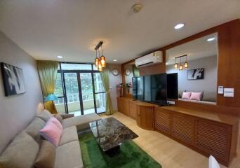 2 bed Condo in Baan Chan Khlong Tan Nuea Sub District C017208